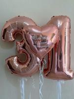 Цифра тридцать один и сердце с надписью