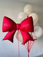 Фольгированный бант и фонтан из шаров