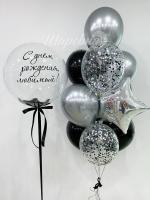 Баблс с перьями и надписью, фонтан из чёрных и серебряных шаров