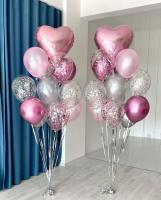 Фонтан из розовых и серебряных шаров