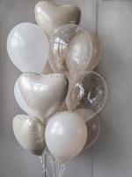 Фонтан из пастельных шаров с сердцами